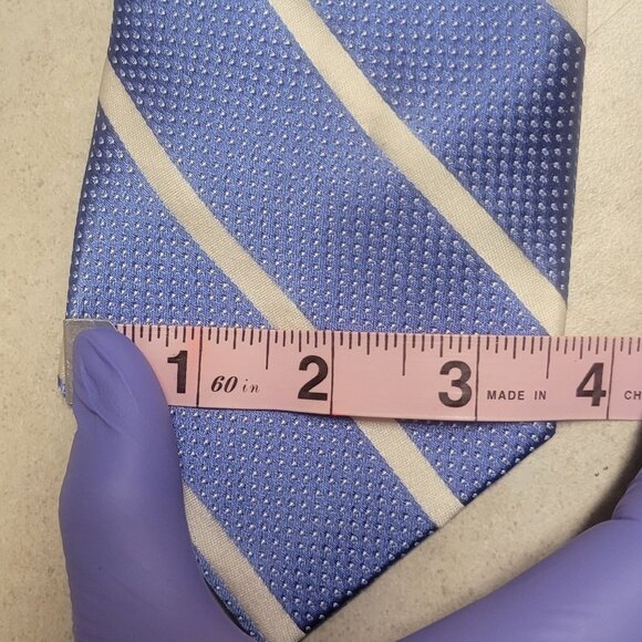 Perry Ellis Portfolio tie - Picture 2 of 3